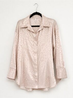 Glam Blush Leopard-Jacquard Button-Down Shirt